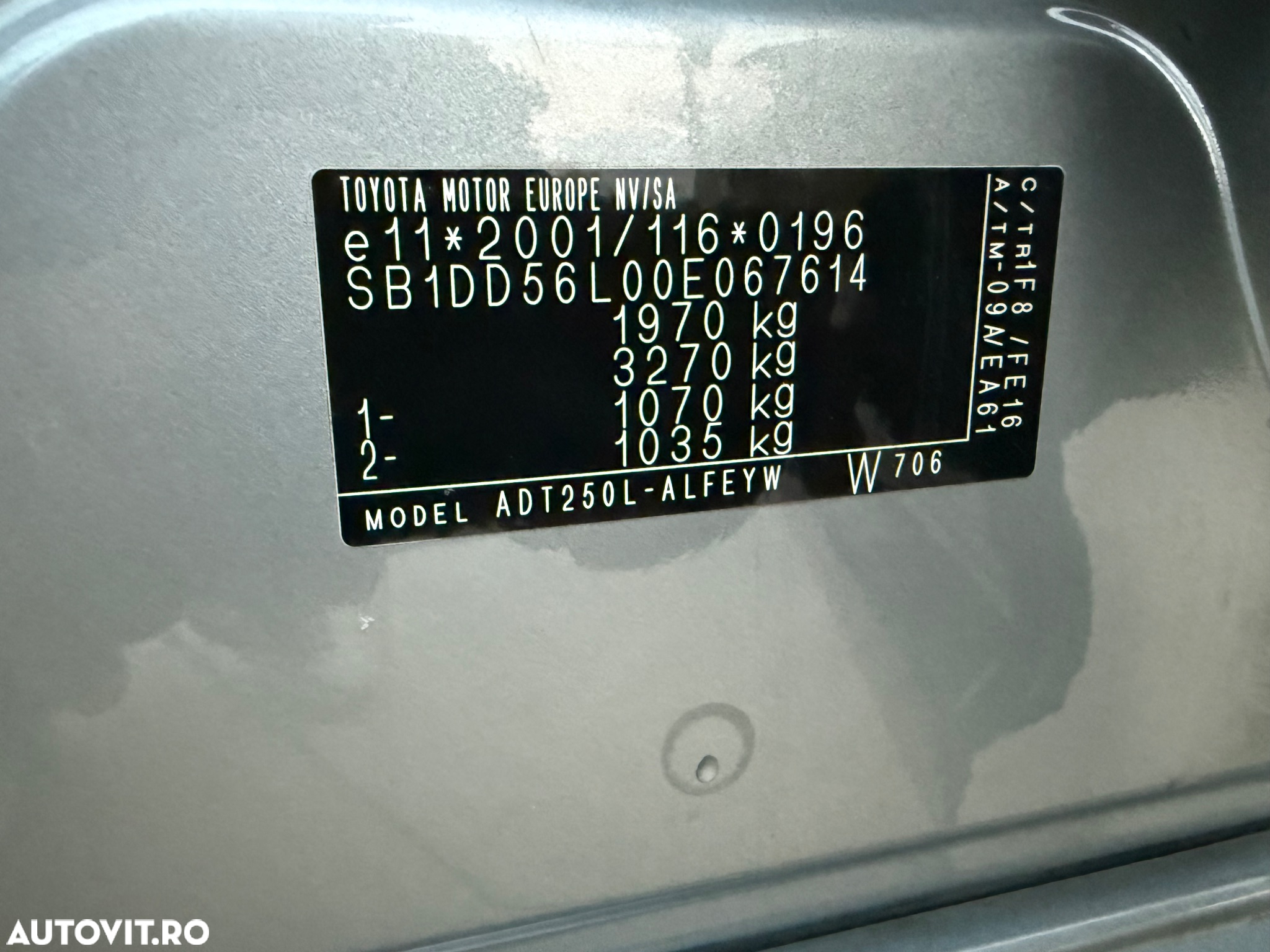 Toyota Avensis 2.0 D-4D Navi chrome - 6