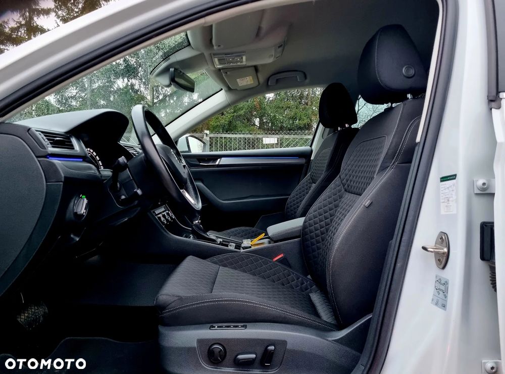 Skoda Superb 2.0 TDI DSG Style - 12