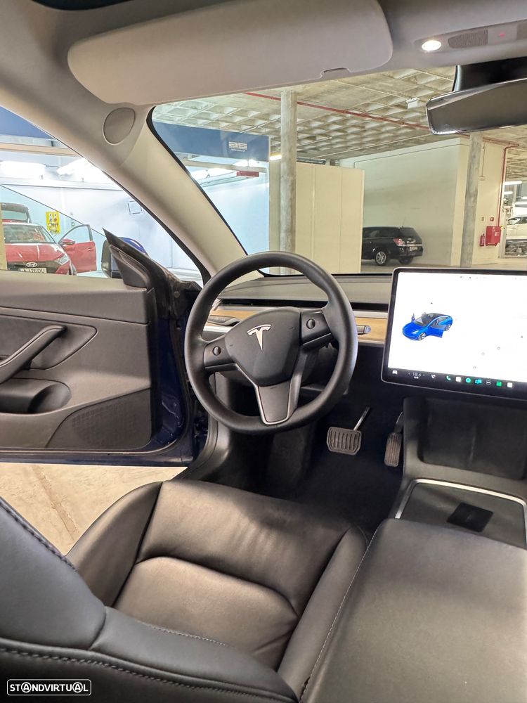 Tesla Model 3 Standard Range Plus RWD - 24