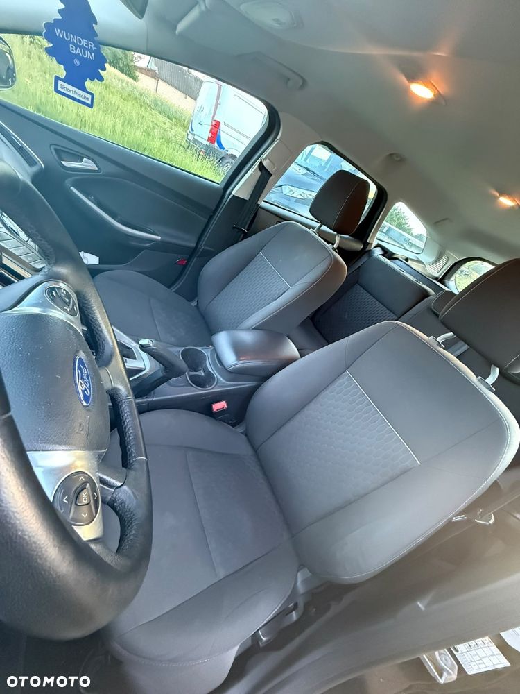 Ford Focus - 8