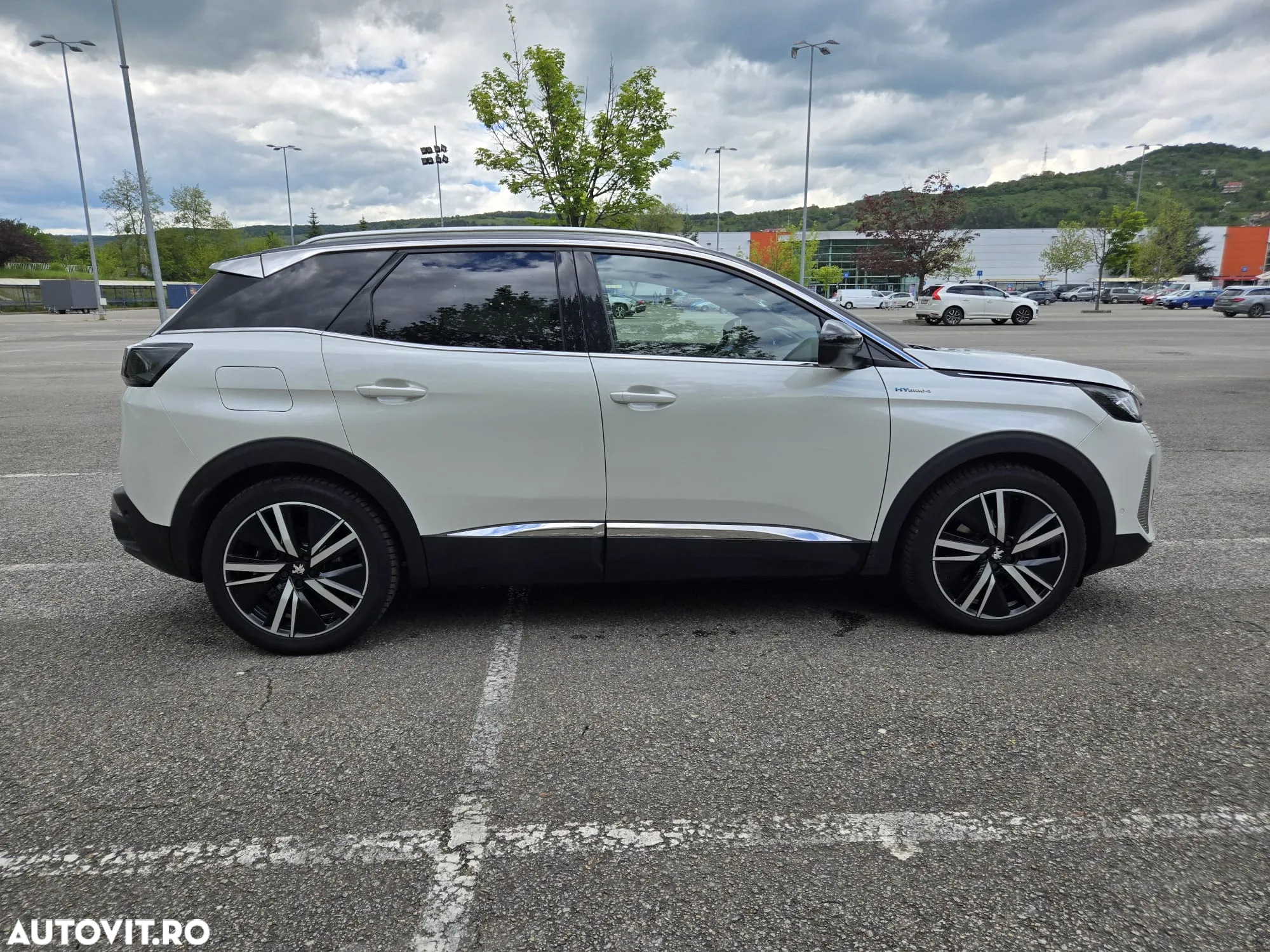 Peugeot 3008 Hybrid4 300 e-EAT8 GT Pack - 11