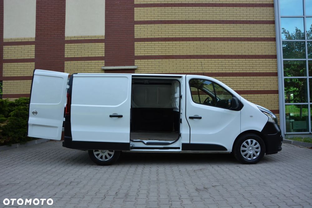 Nissan NV300 - 5