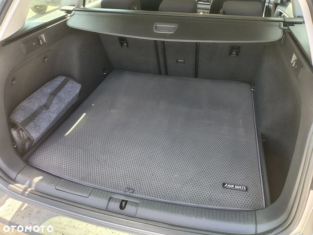Volkswagen Golf 1.6 TDI BMT Comfortline - 17