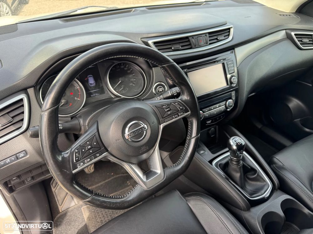 Nissan Qashqai - 25