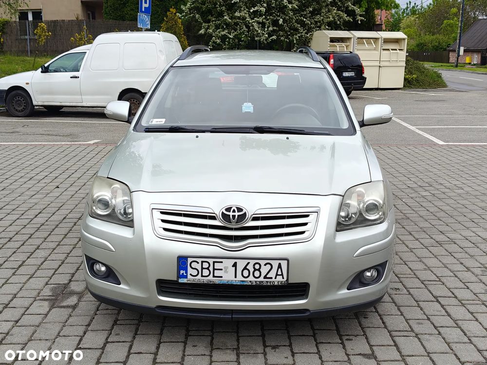 Toyota Avensis 2.0 D-4D Sol Premium - 18