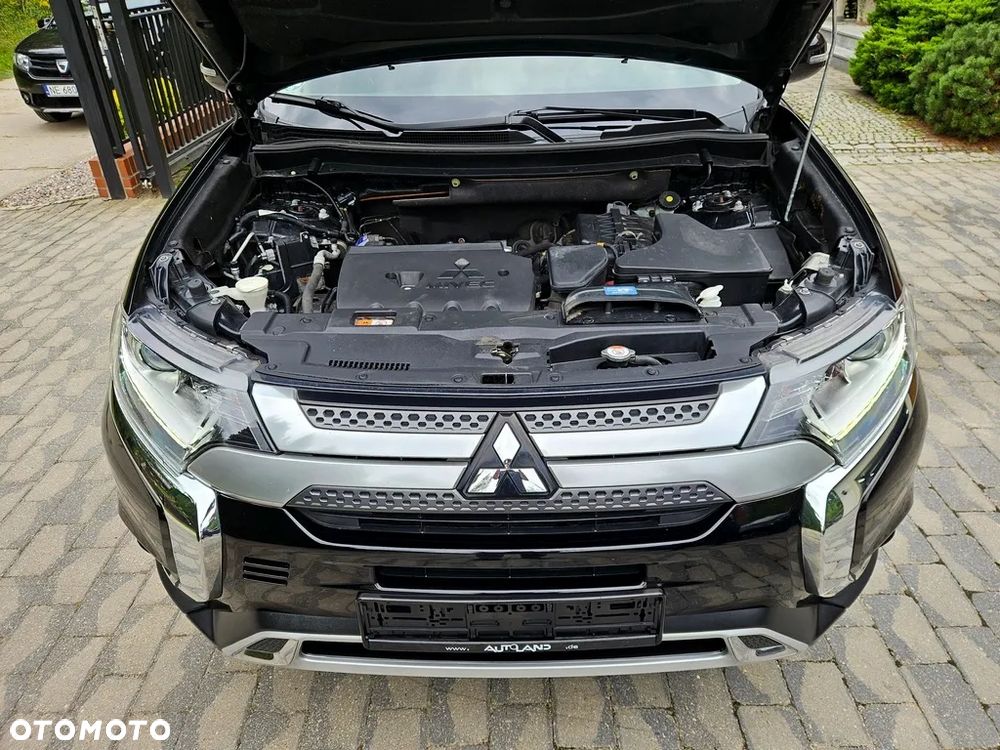 Mitsubishi Outlander - 39