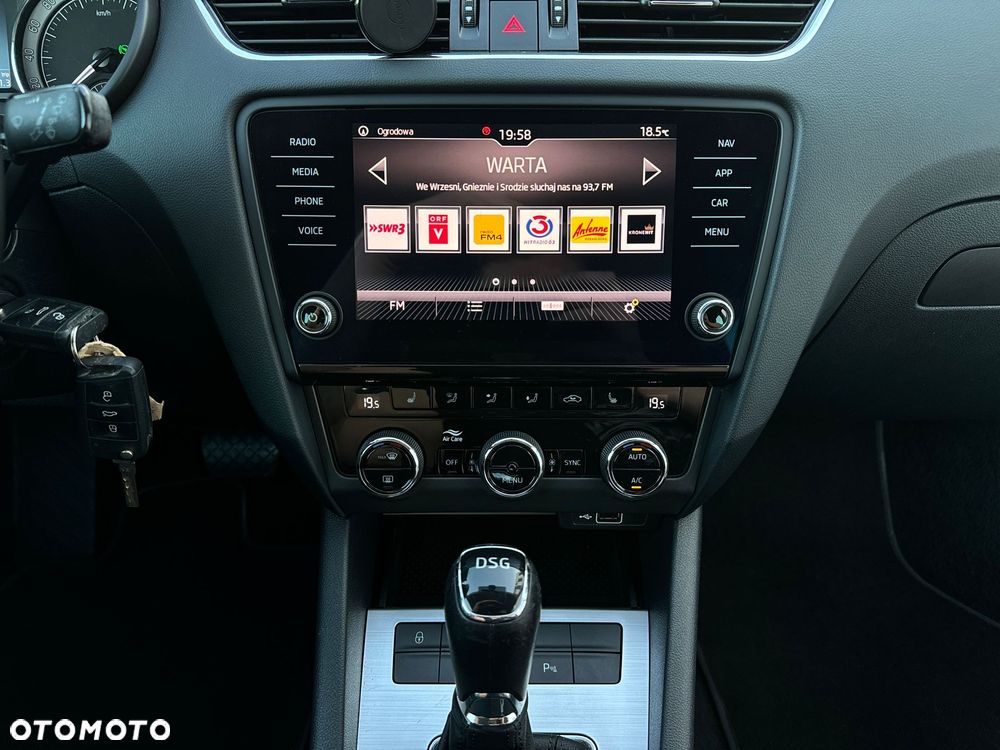 Skoda Octavia 2.0 TDI DSG Ambition - 28