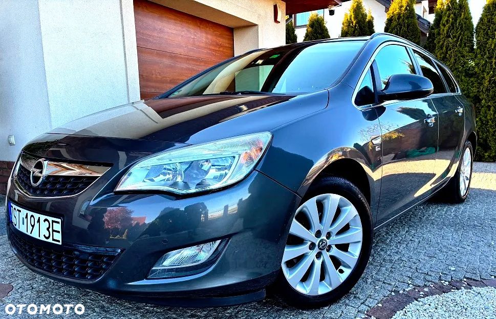 Opel Astra 1.4 Turbo 150 Jahre - 1