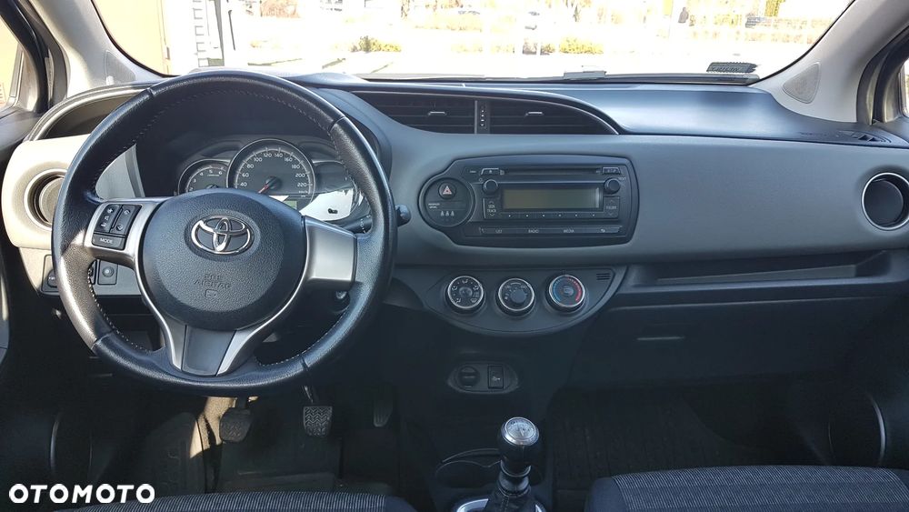 Toyota Yaris 1.4 D-4D Premium - 7