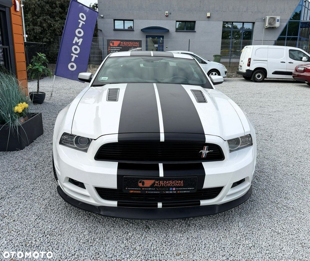 Ford Mustang - 36