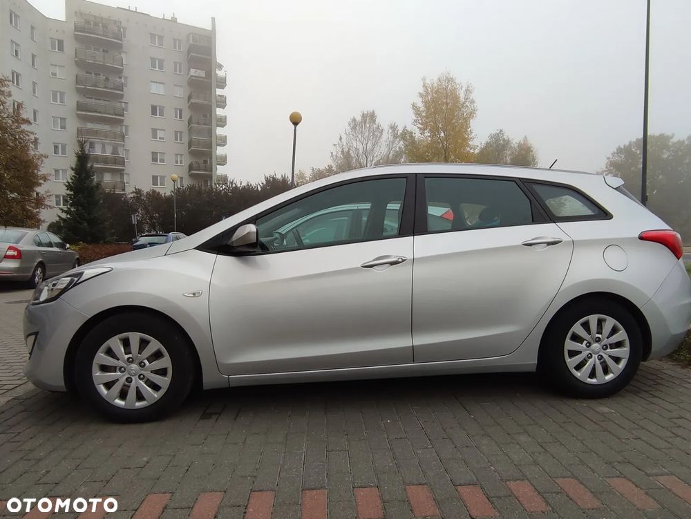 Hyundai i30 1.4 CRDi Classic + - 5