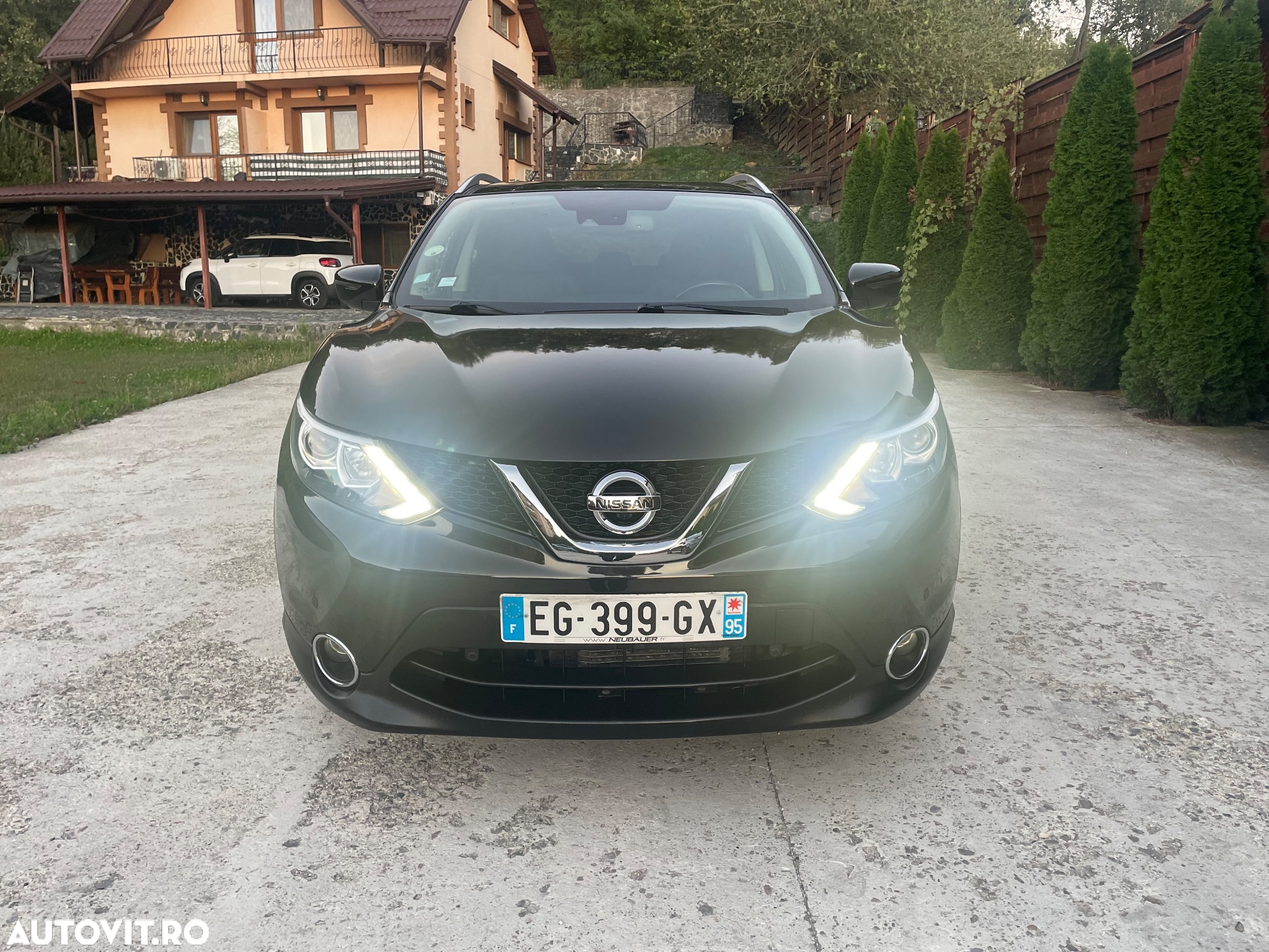 Nissan Qashqai 1.6 DCI Start/Stop X-TRONIC Tekna - 9