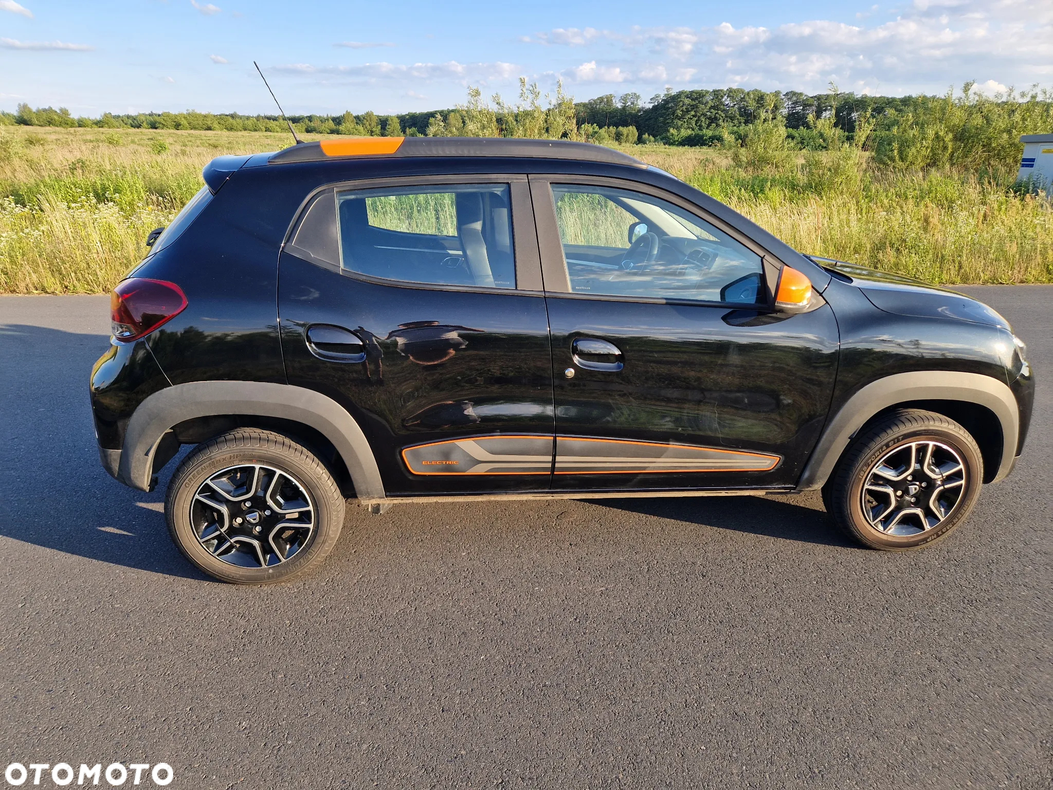 Dacia Spring - 9