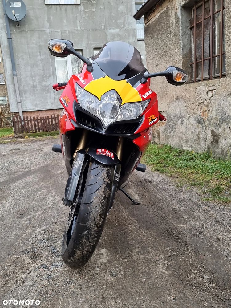 Suzuki GSX-R - 6