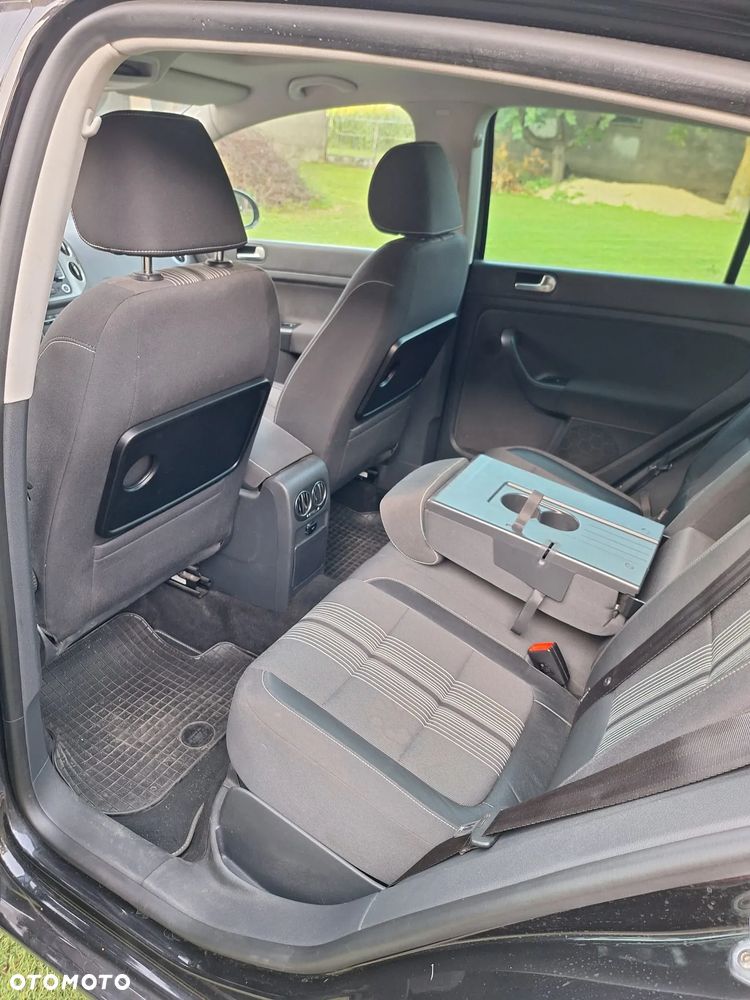 Volkswagen Golf Plus 2.0 TDI DSG Comfortline - 8
