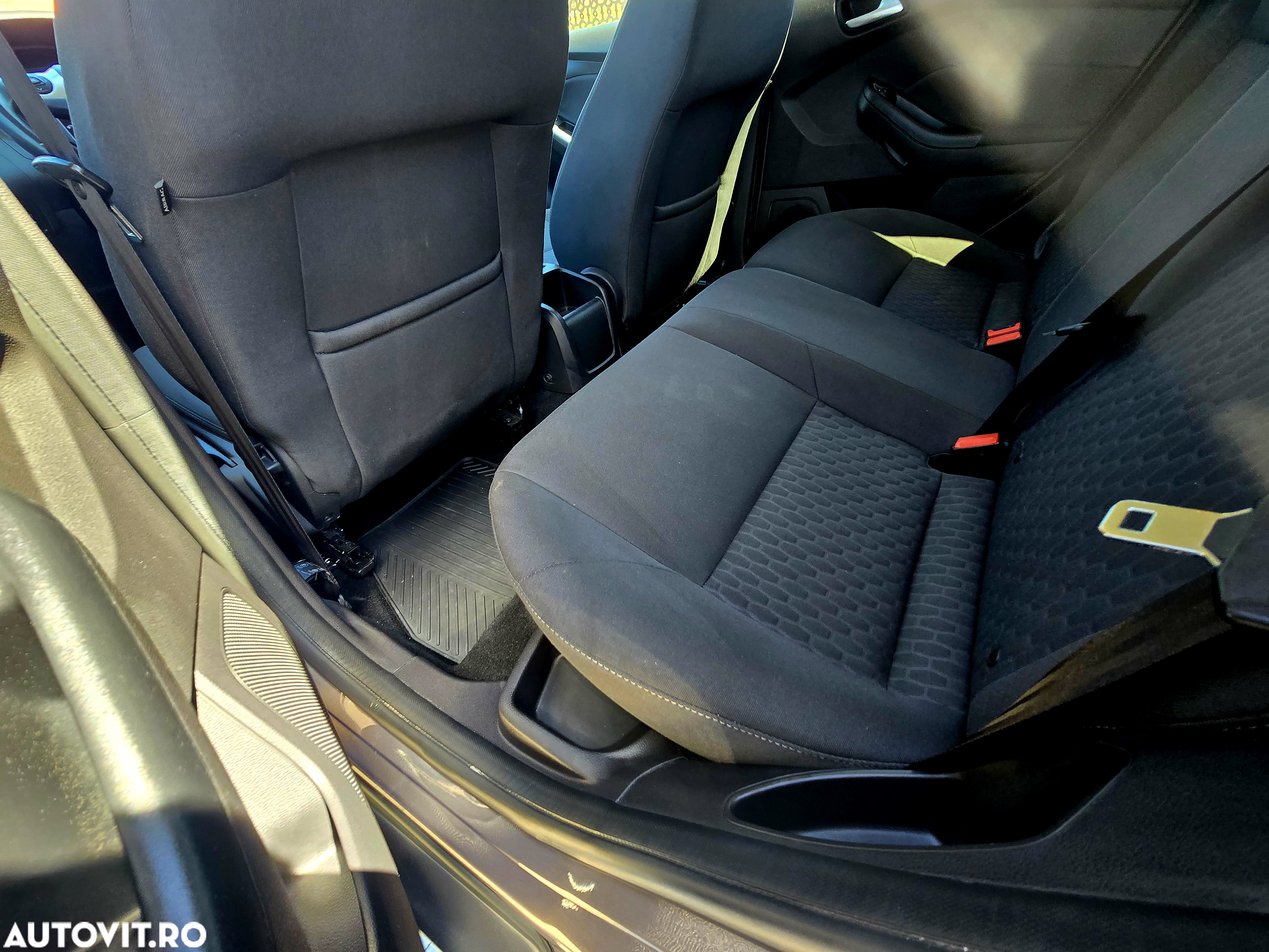 Ford Focus 1.0 EcoBoost Active Business - 10