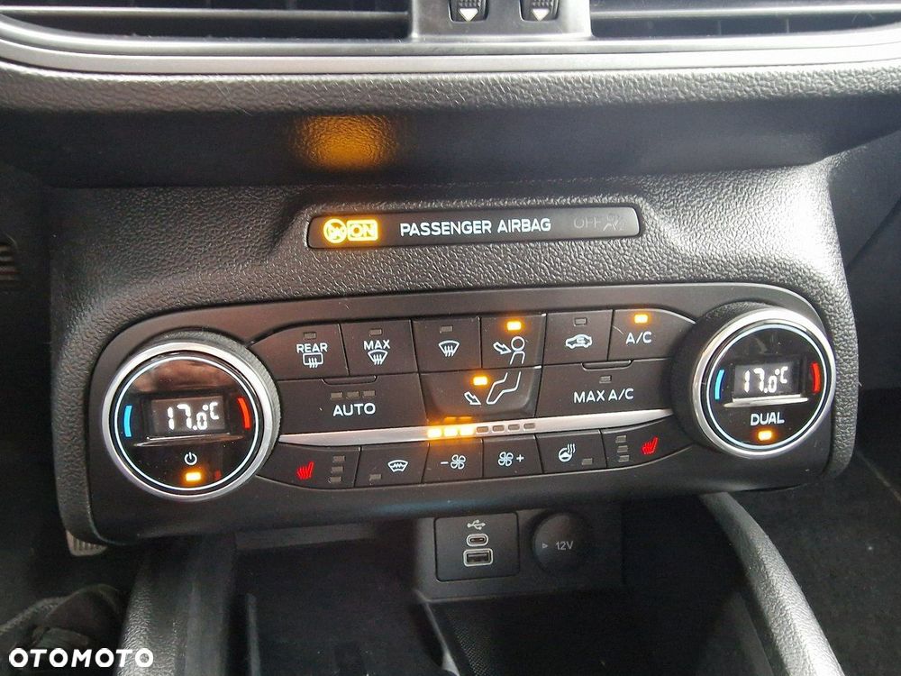 Ford Focus 1.5 EcoBlue Start-Stopp-System COOL&CONNECT - 33
