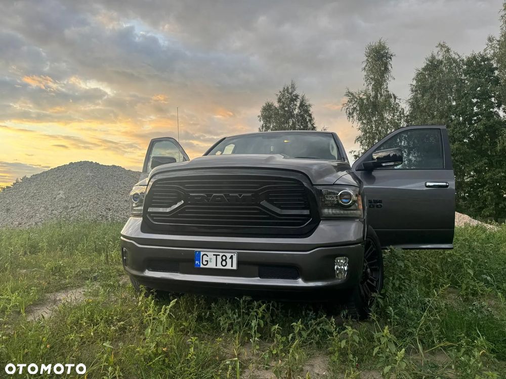 Dodge RAM 1500 5.7 4x4 - 12