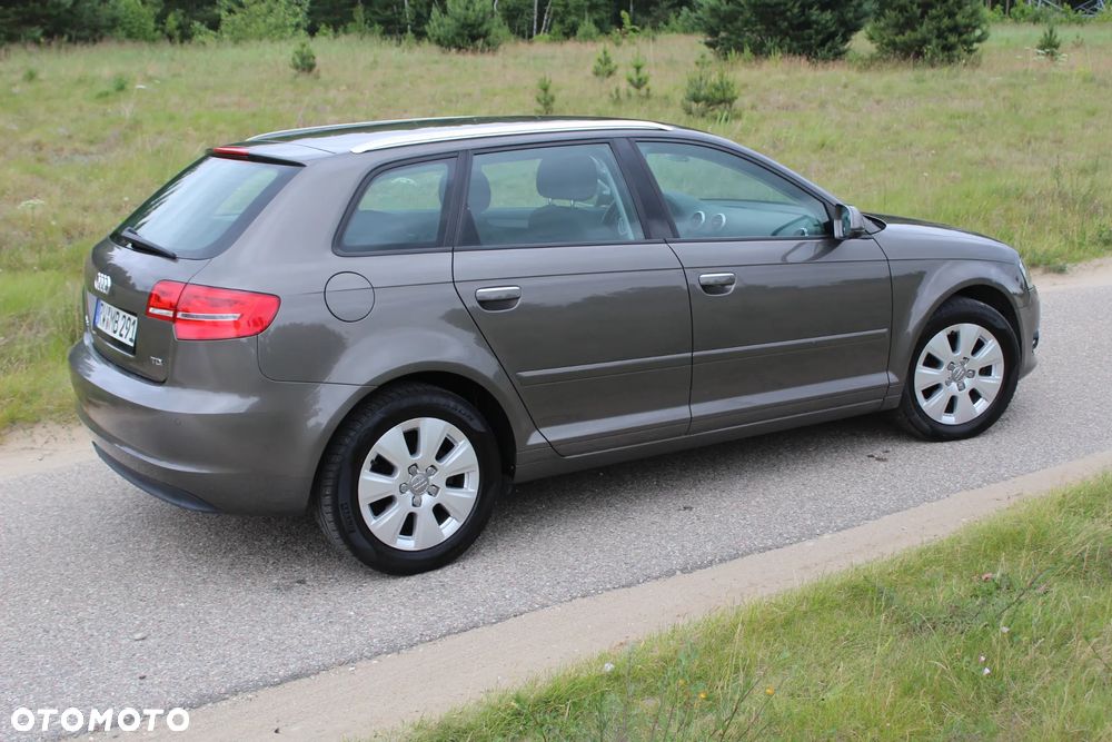 Audi A3 Sportback 1.6 TDI DPF Ambition - 18