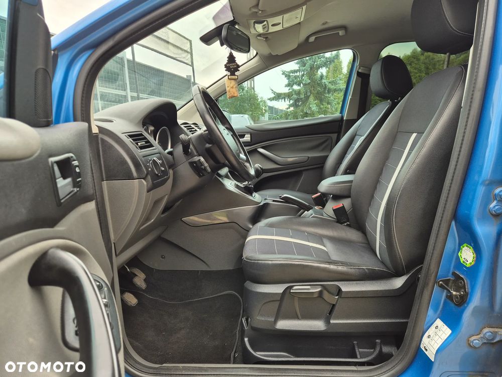 Ford Kuga 2.0 TDCi 2x4 Titanium - 6