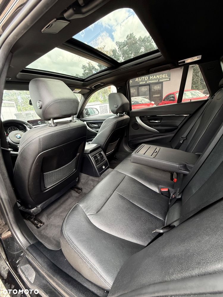 BMW Seria 3 320d M Sport Shadow sport - 12