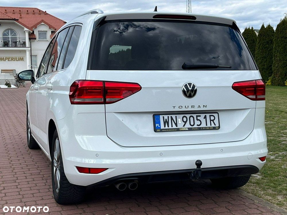 Volkswagen Touran - 16