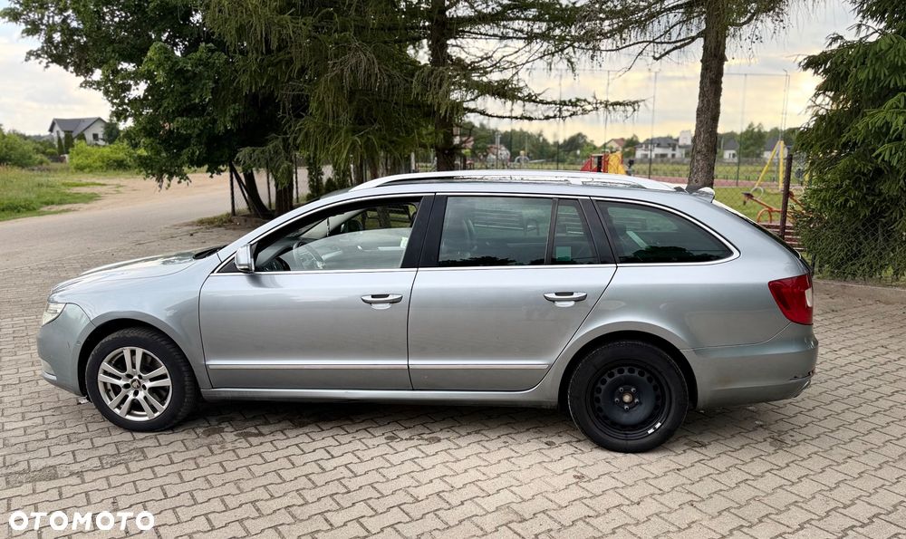 Skoda Superb 2.0 TDI PD Elegance - 8