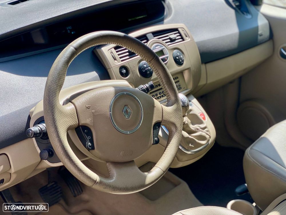 Renault Grand Scénic 1.5 dCi Luxe 7L. - 13