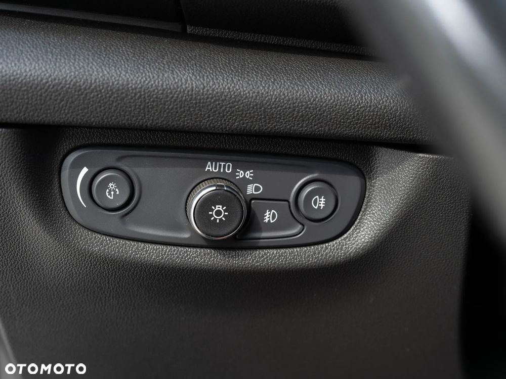 Opel Insignia 2.0 CDTI automatik Innovation - 37