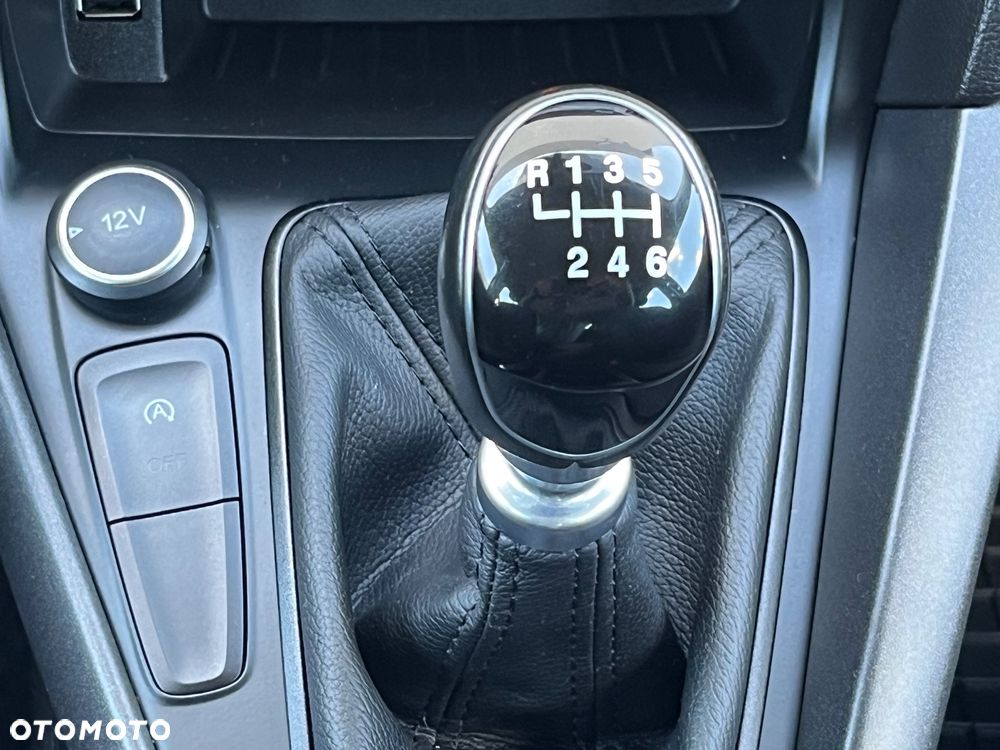 Ford Focus 1.0 EcoBoost Trend Sport - 14