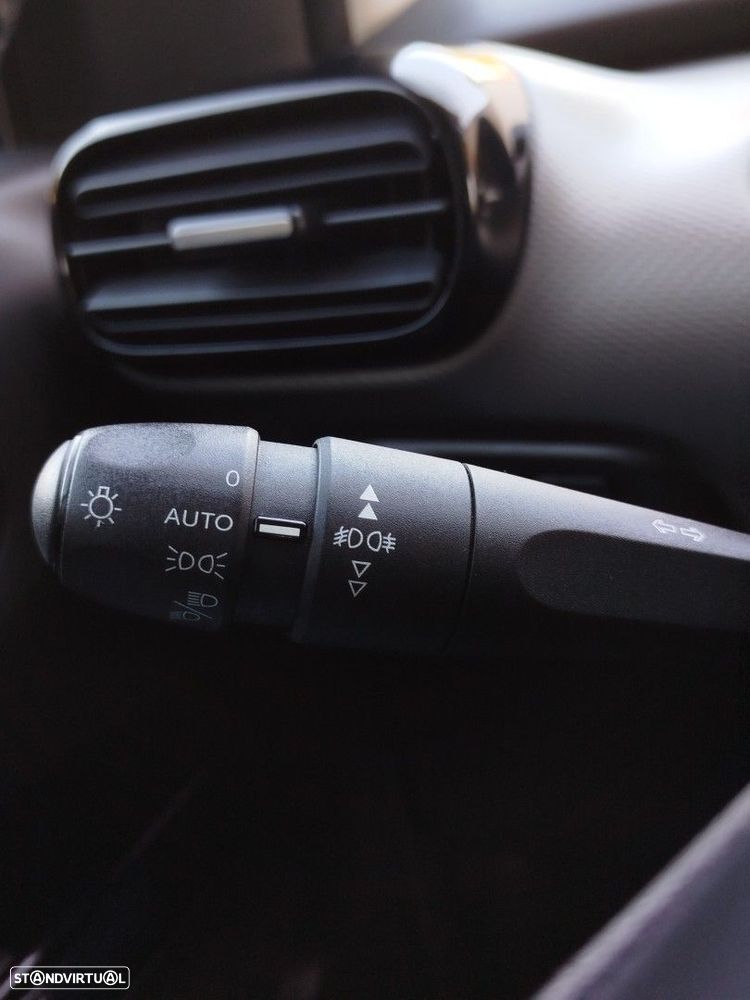 Citroën C4 Cactus 1.2 PureTech Feel EAT6 - 23