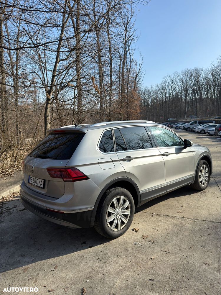 Volkswagen Tiguan 2.0 TDI SCR 4MOTION BlueMotion Technology DSG Lounge Sport & Style - 4