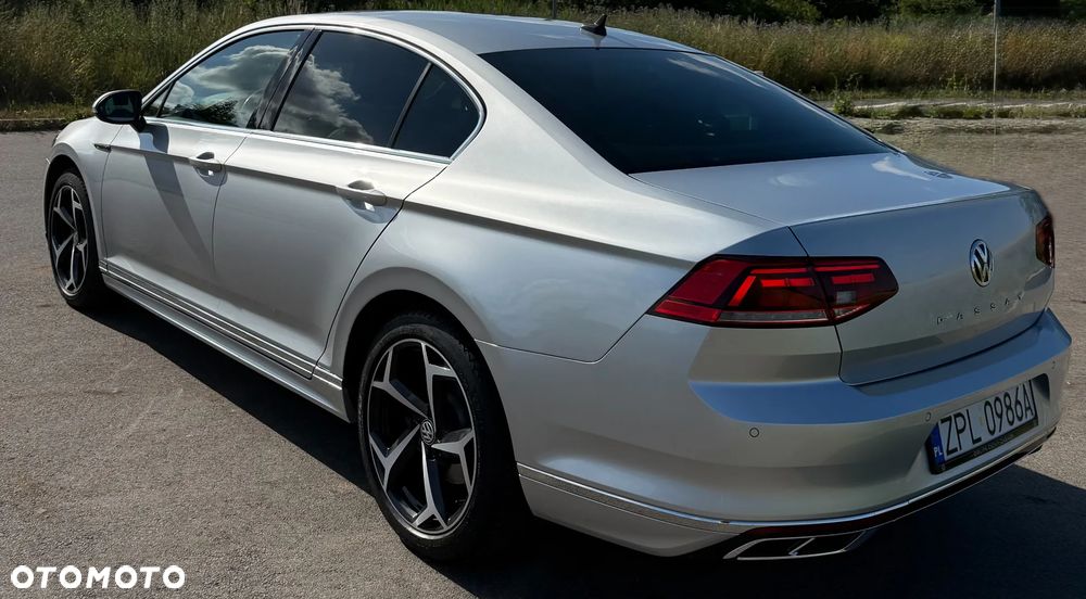 Volkswagen Passat 2.0 TSI Elegance DSG - 2