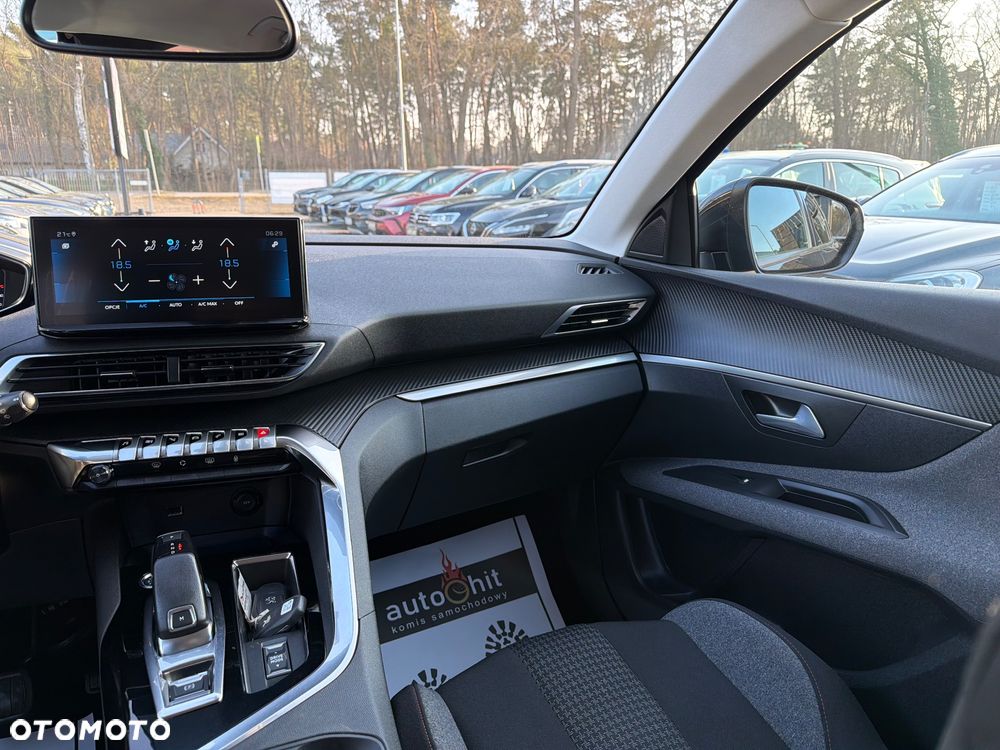 Peugeot 3008 1.5 BlueHDi Allure Pack S&S EAT8 - 27