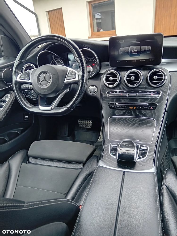 Mercedes-Benz GLC 250 4Matic 9G-TRONIC AMG Line - 36