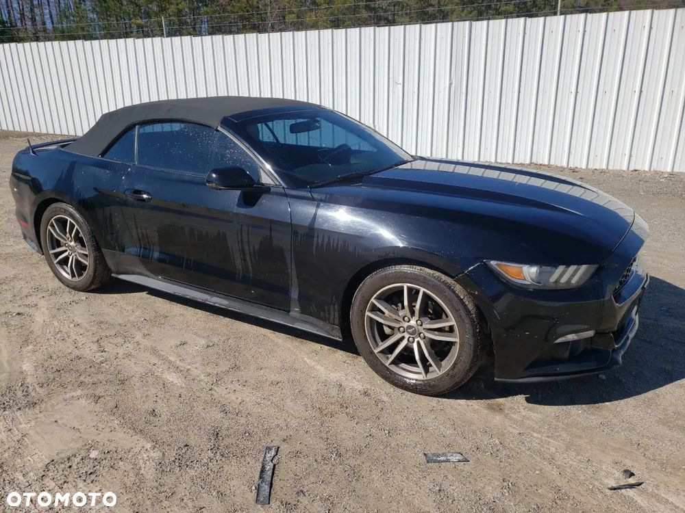 Ford Mustang Cabrio 2.3 Eco Boost - 17