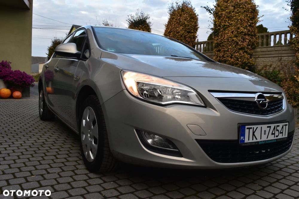 Opel Astra - 9