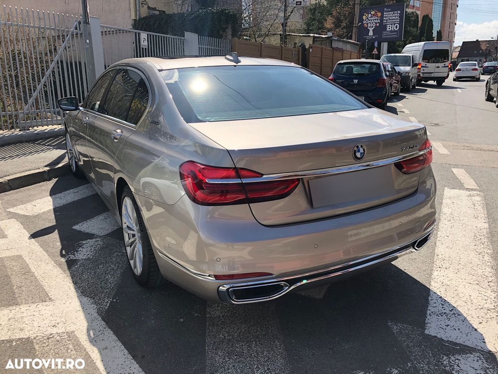BMW Seria 7 740Li xDrive - 6