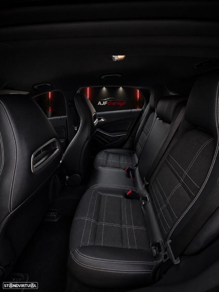 Mercedes-Benz CLA 180 d Shooting Brake - 14