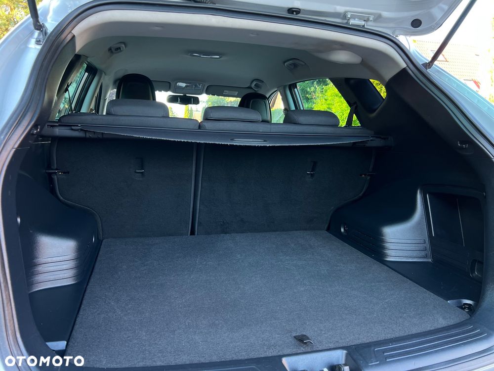 Hyundai ix35 1.6 2WD UEFA EURO 2012 Edition - 18