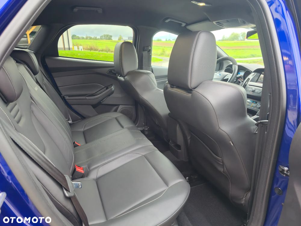 Ford Focus 2.0 EcoBoost ST mit Leder-Exclusiv-Paket - 16