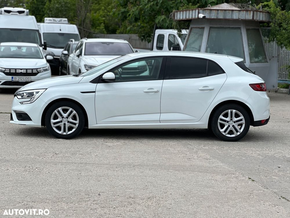 Renault Megane - 5