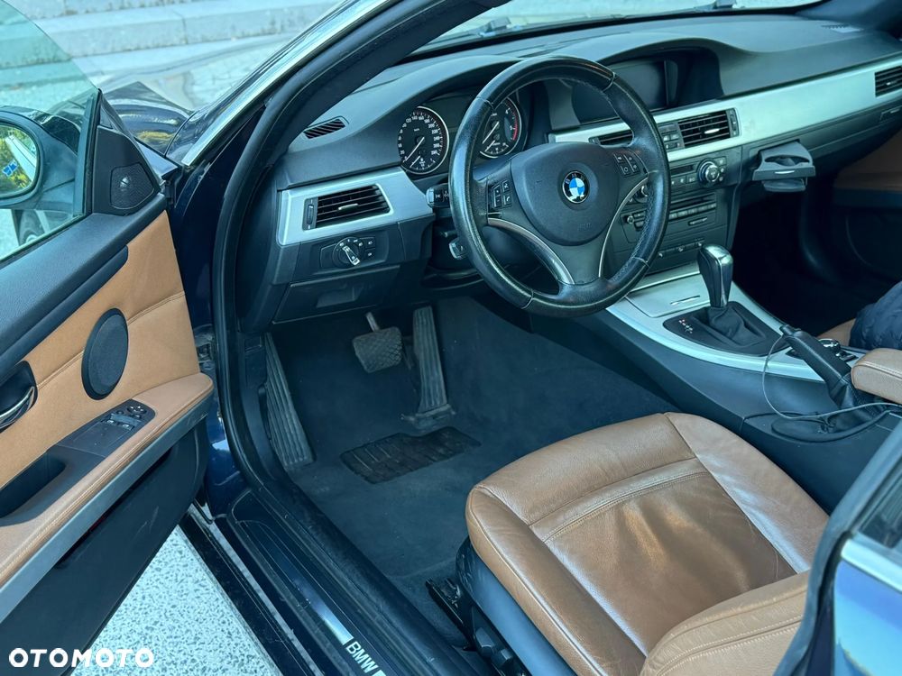 BMW Seria 3 330d Coupe - 12