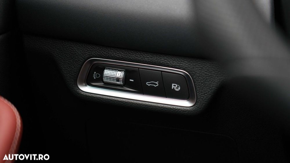 Geely Coolray - 17