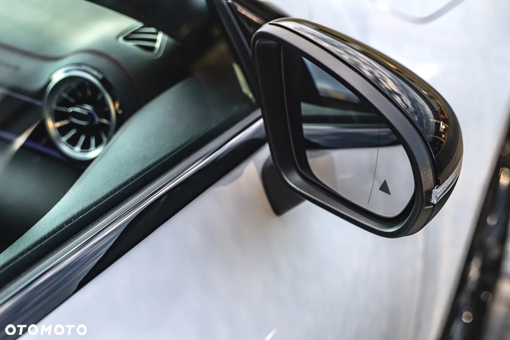 Mercedes-Benz CLA 200 7G-DCT Edition AMG Line - 12