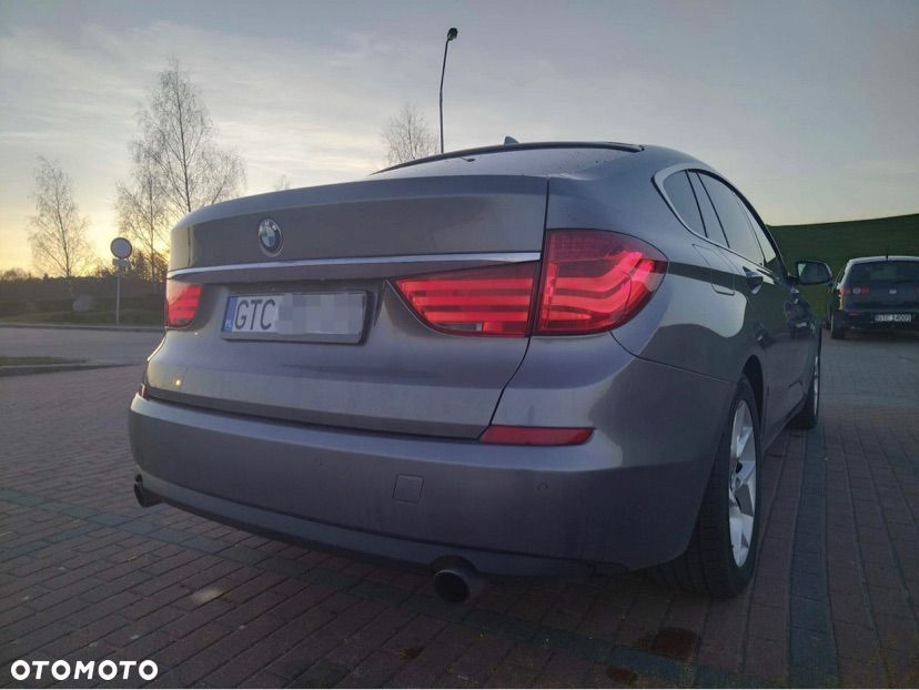 BMW Seria 5 535i xDrive - 7