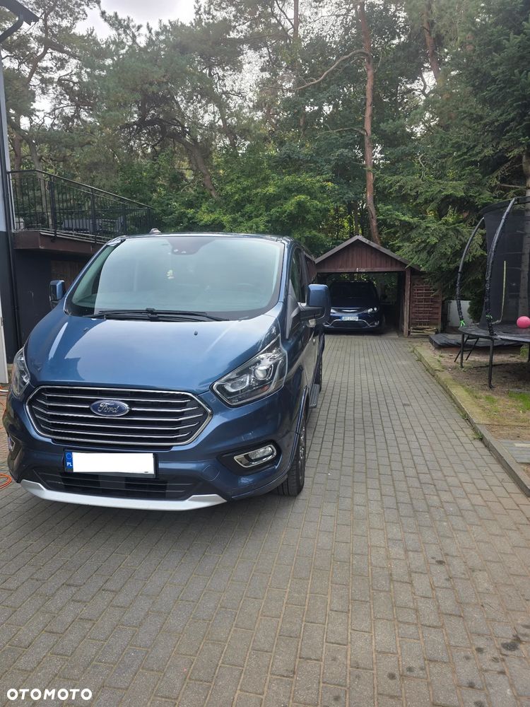 Ford Tourneo Custom - 15