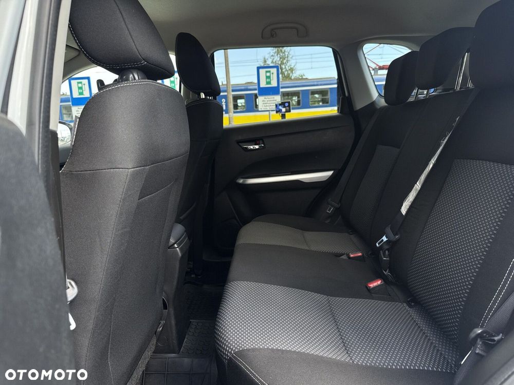 Suzuki Vitara 1.6 Comfort 4WD - 31