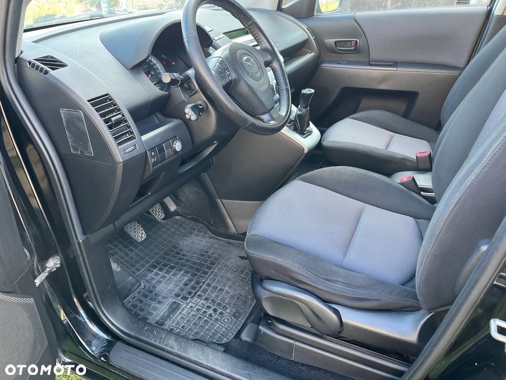 Mazda 5 - 7