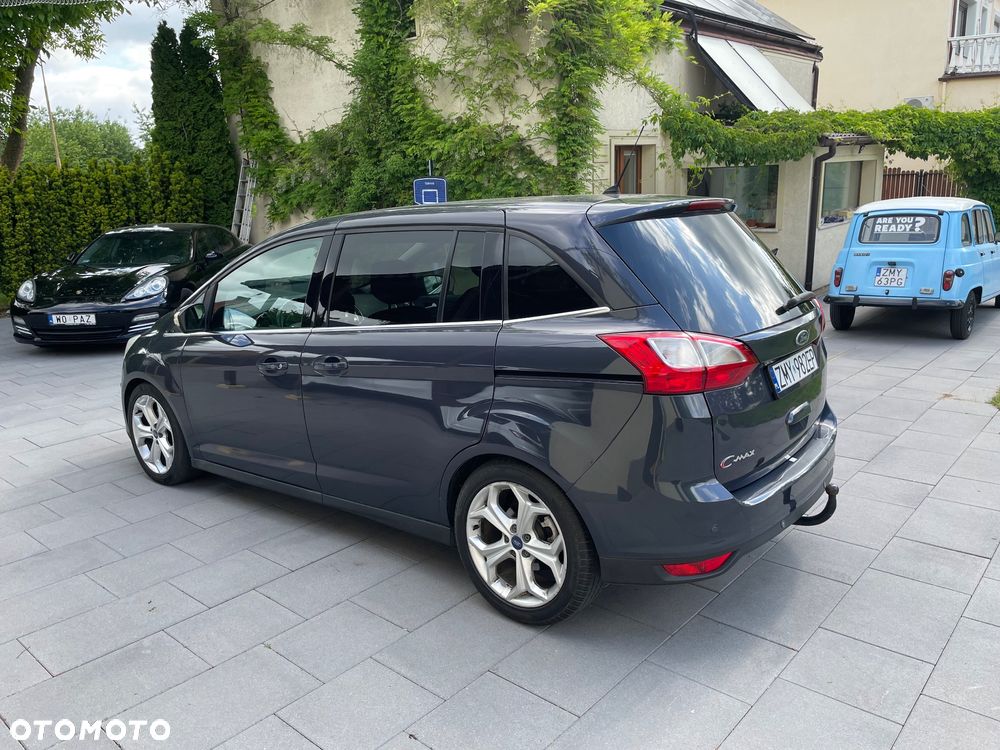 Ford Grand C-MAX - 13
